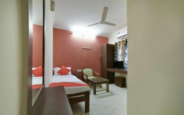 OYO 16533 Hotel Sudarshan