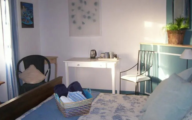 Le Chat Bleu Chambres dHotes B&B