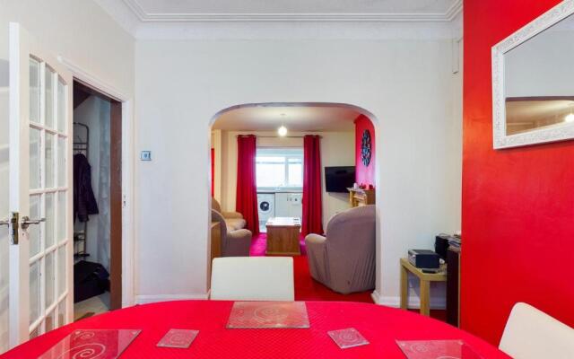 2BD City Centre Flat nr Anfield Stadium Liverpool