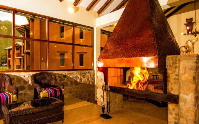 Lizzy Wasi Urubamba