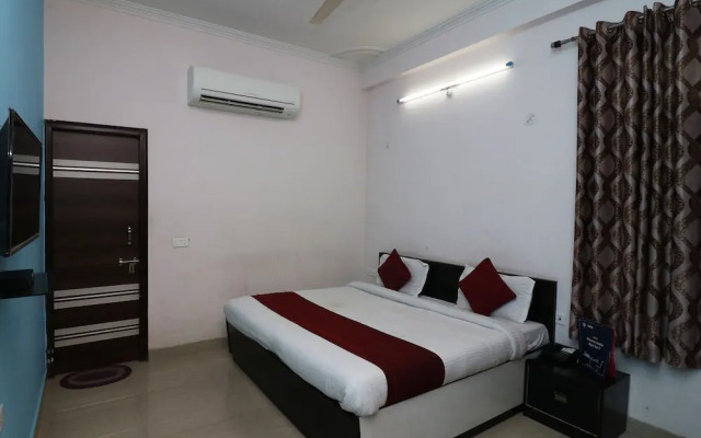 OYO 22954 Hotel Moonlight