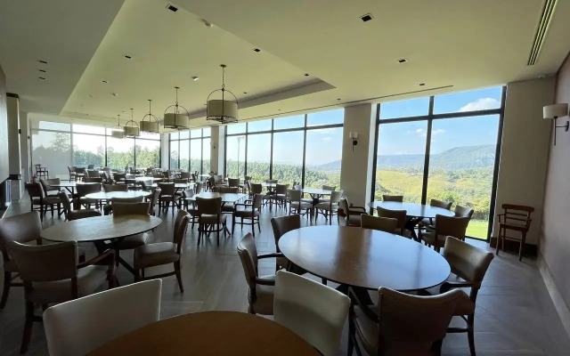 Japy Golf Resort Hotel