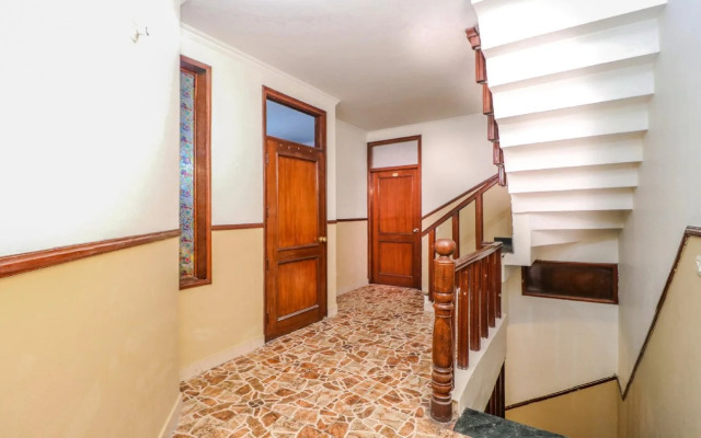 Preet Lodge Mohali by OYO Rooms