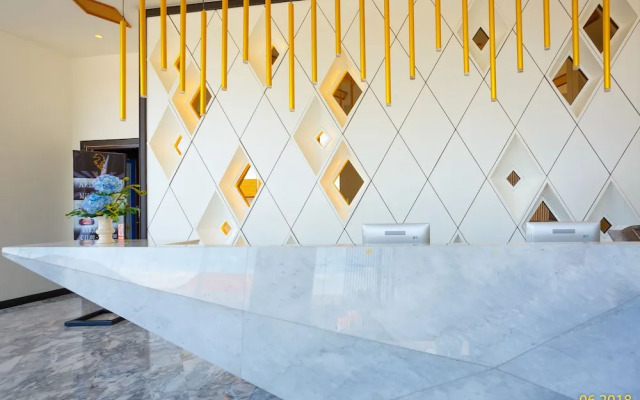 The Aristo Beach Studio by Holy Cow