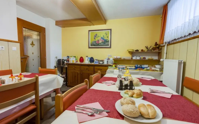 Rooms & Apartments Jana