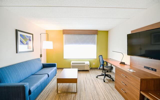 Holiday Inn Express Richmond Airport by IHG