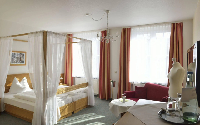 Land- und Golfhotel Alte Fliegerschule