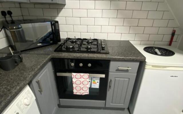 Glenashdale 28 a 1/R Boyd Street Largs Ka308le