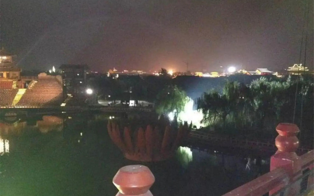 Echarm Hotel (Kaifeng Jinming Plaza)