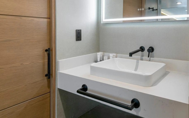 La Jolla Cove Suites