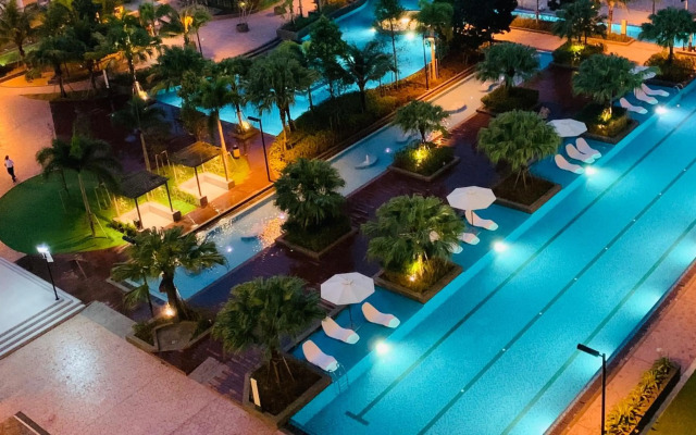 Timurbay Seaview Suite by Guns Studio