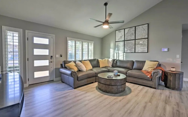 Bright Tempe Home w/ Fenced Backyard!