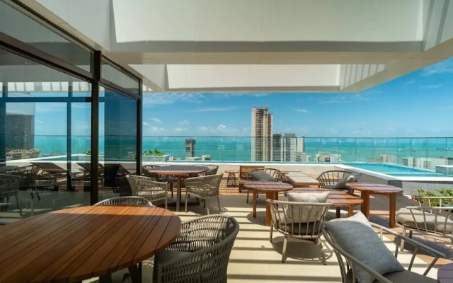 Beach Class Meireles