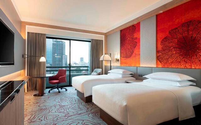 Sheraton Saigon Grand Opera Hotel
