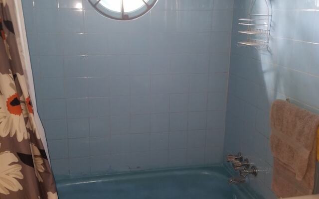 The Cozy Family Inn Guesthouse