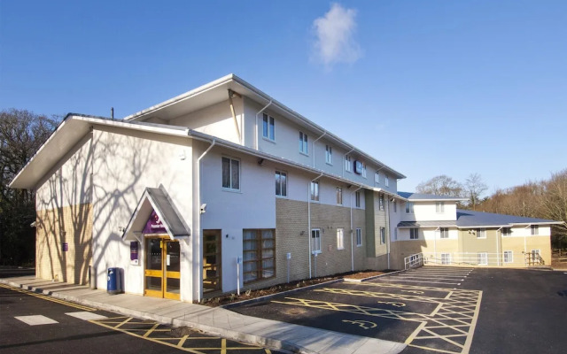 Premier Inn Christchurch / Highcliffe