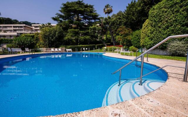 SERRENDY 100m APARTMENT TERRACE VIEW OF THE SEA SWIMMING POOL