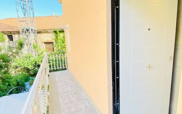 Teatro Verdi Cozy Attic Studio with balcony