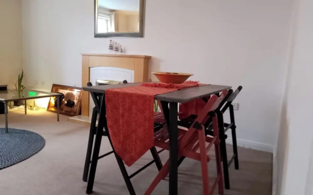 Tranquil Retreat in Ely City Center