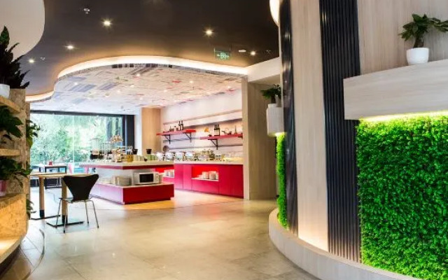 Ibis Hotel(Tonghua Binjiang West Road)