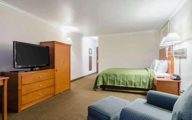 Quality Inn & Suites Salina