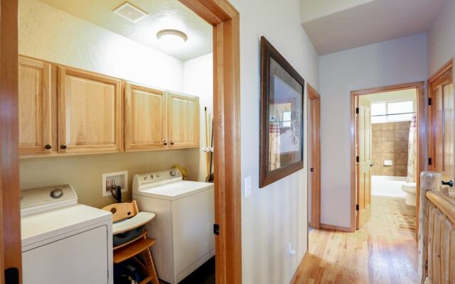 100 Deer Track Court House