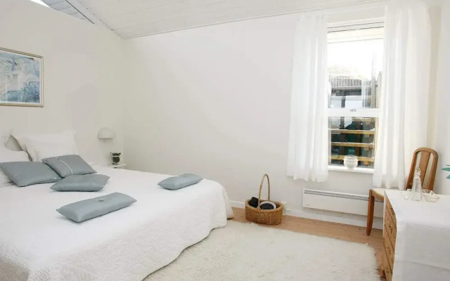 6 Person Holiday Home in Blokhus
