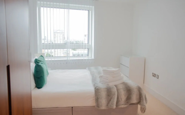 Lincoln Plaza Serviced Apartments Canary Wharf by TheSquare
