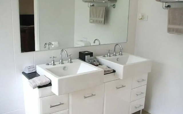 Nightingale Luxury Villas