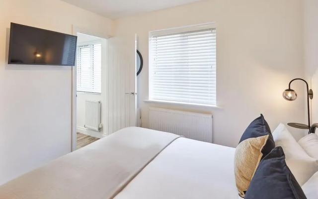 Host Stay Cherry Blossom Corner