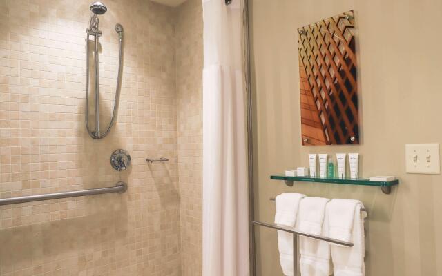 Radisson Plaza Hotel & Suites Kalamazoo