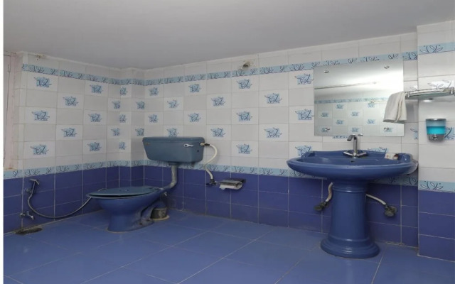 OYO 10206 Home Modern Stay near Fateh Sagar
