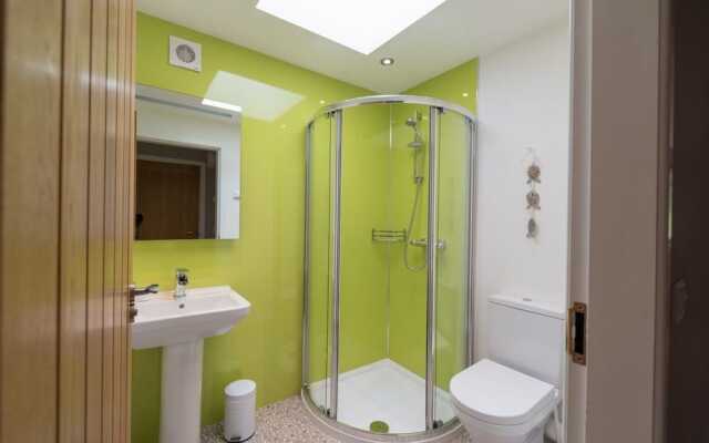 Lord Galloway 33, Newton Stewart