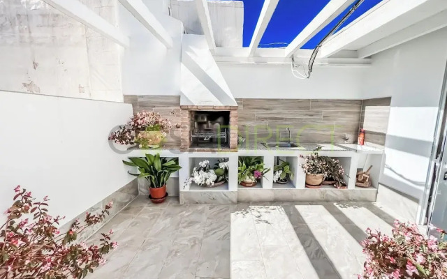 Cd-1382 Two Bedroom Apartment With Terrace