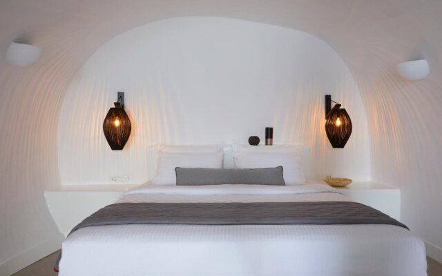 Virginia's Cave Villas