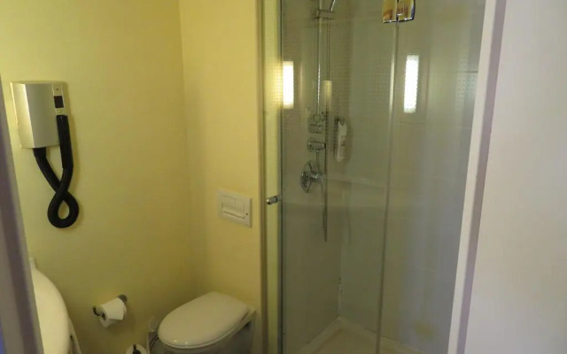 Ibis Oran Les Falaises