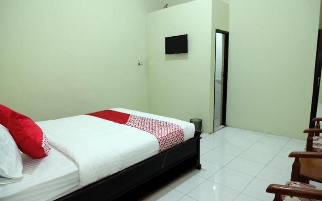 OYO 752 Abz Guest House Syariah