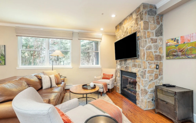 River Club 108 2 Bedroom Condo by Alpine Lodging Telluride