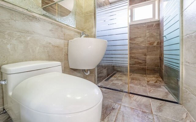 Pohang Pinewave Sea & Spa Pension