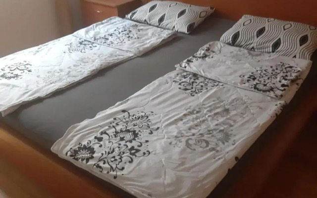 Apartment NIKOLA ORANGE