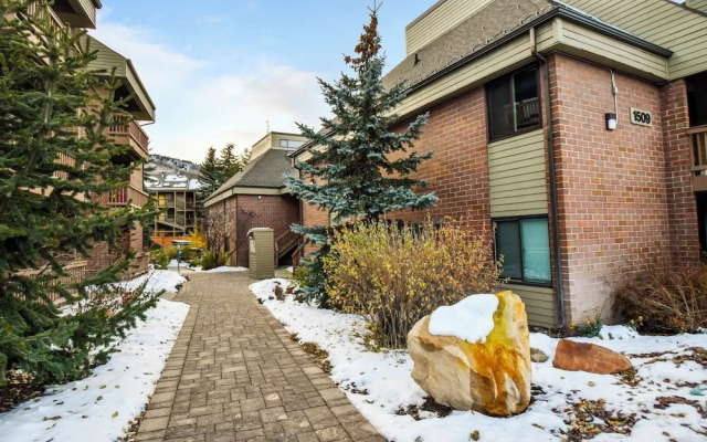 Silvertown Condos by Park City Vacations