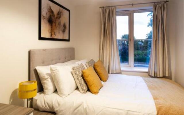 Stylish Manchester Apartment - Great Location
