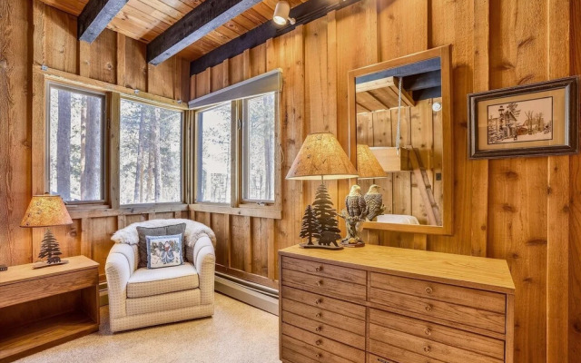 Red Feather 5 Bedroom Home by Redawning