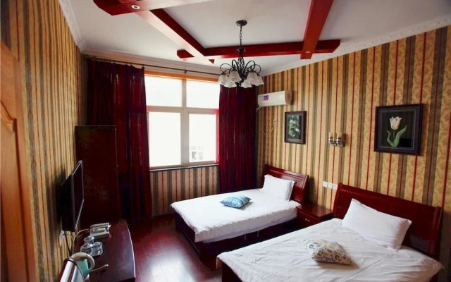 Wuzhen Yishuige Inn
