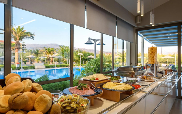 Marinos Beach Hotel