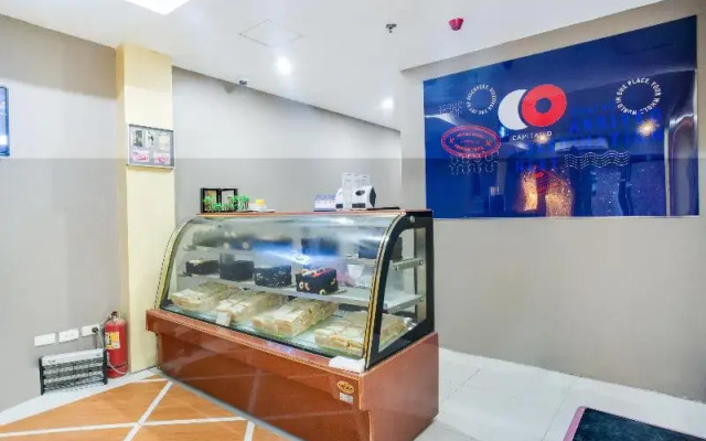 Capital O 460 World Palace Hotel