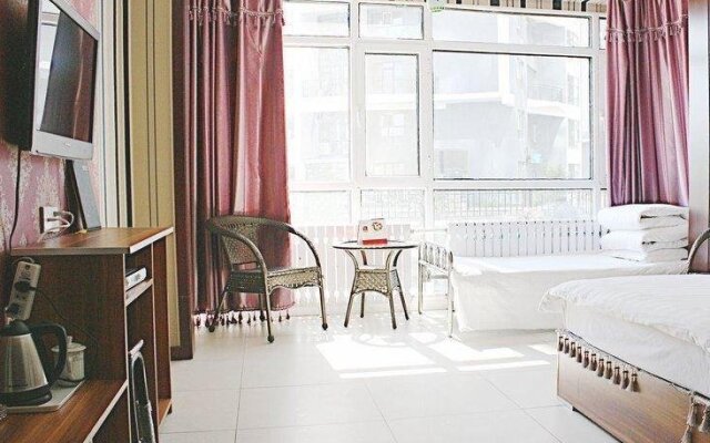 Golden Grassland Inn