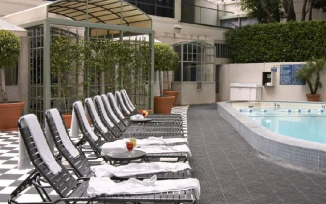 Wilshire Grand Hotel