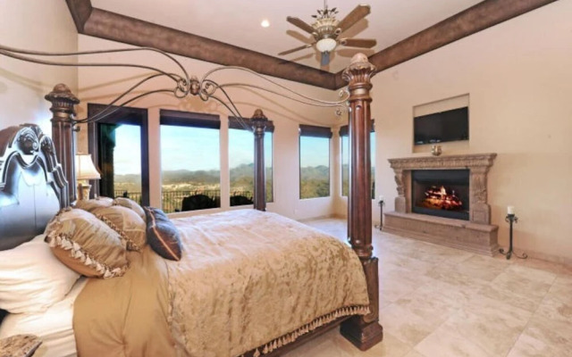 Tuscan Beauty With Incredible Views!