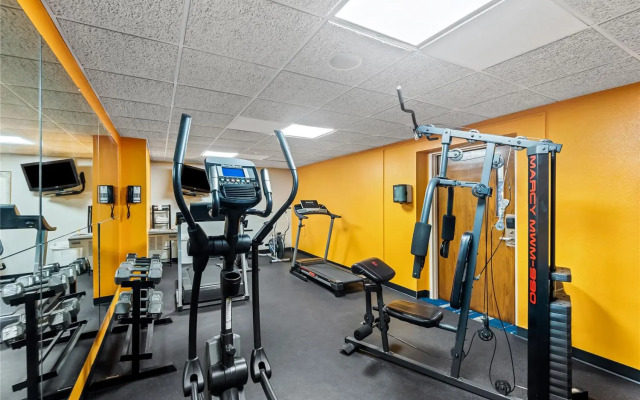 Suburban Studios Fort Dodge